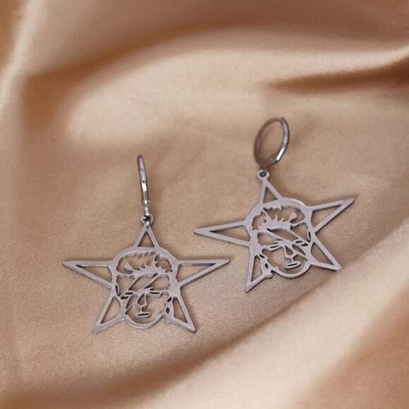 David Bowie Ziggy Stardust earrings - Picture 2 of 5